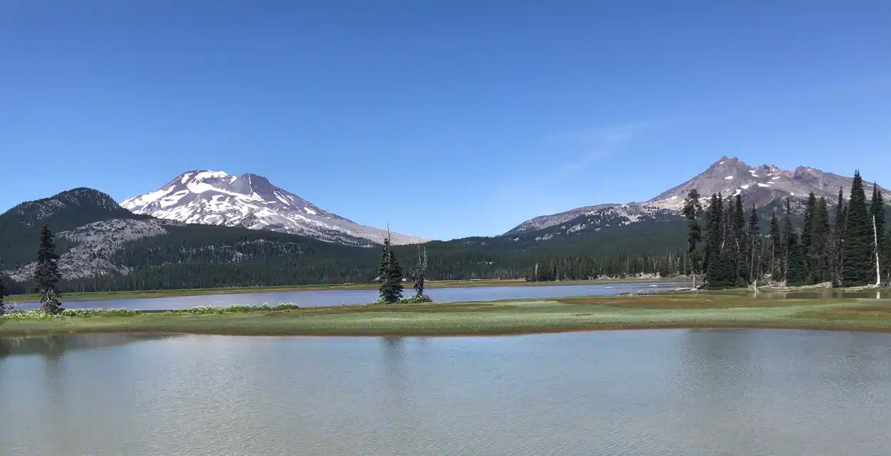 Sparks Lake Bend Oregon E1684077884146