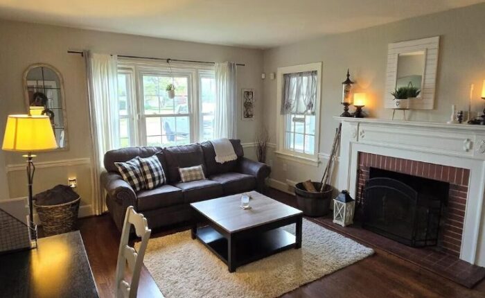 Three-bedroom-home-near-frederick-maryland