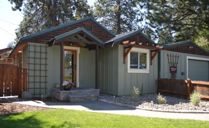 Westside-cottage-bend-airbnb